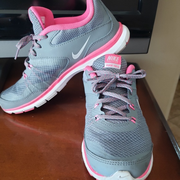 Nike Shoes - Nike training Flex TR5